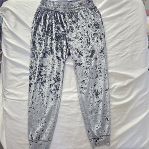 22Fresh Crushed Velvet Lounge Pants Metallic Silver Jogger | Size S